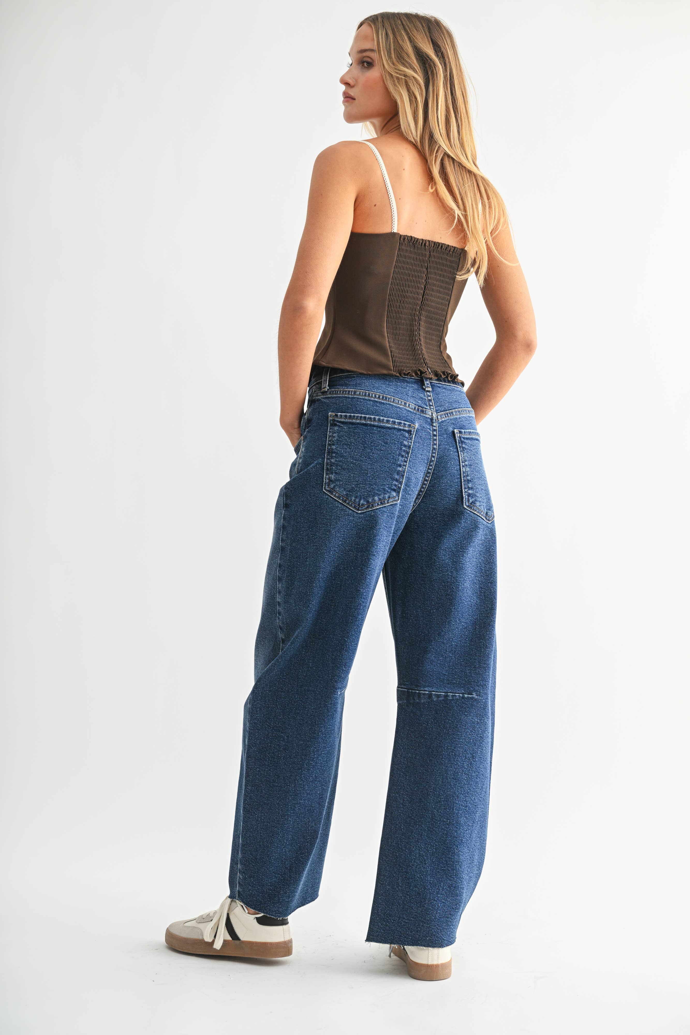 BP473J - DK - Barrel Jean w/ Seams