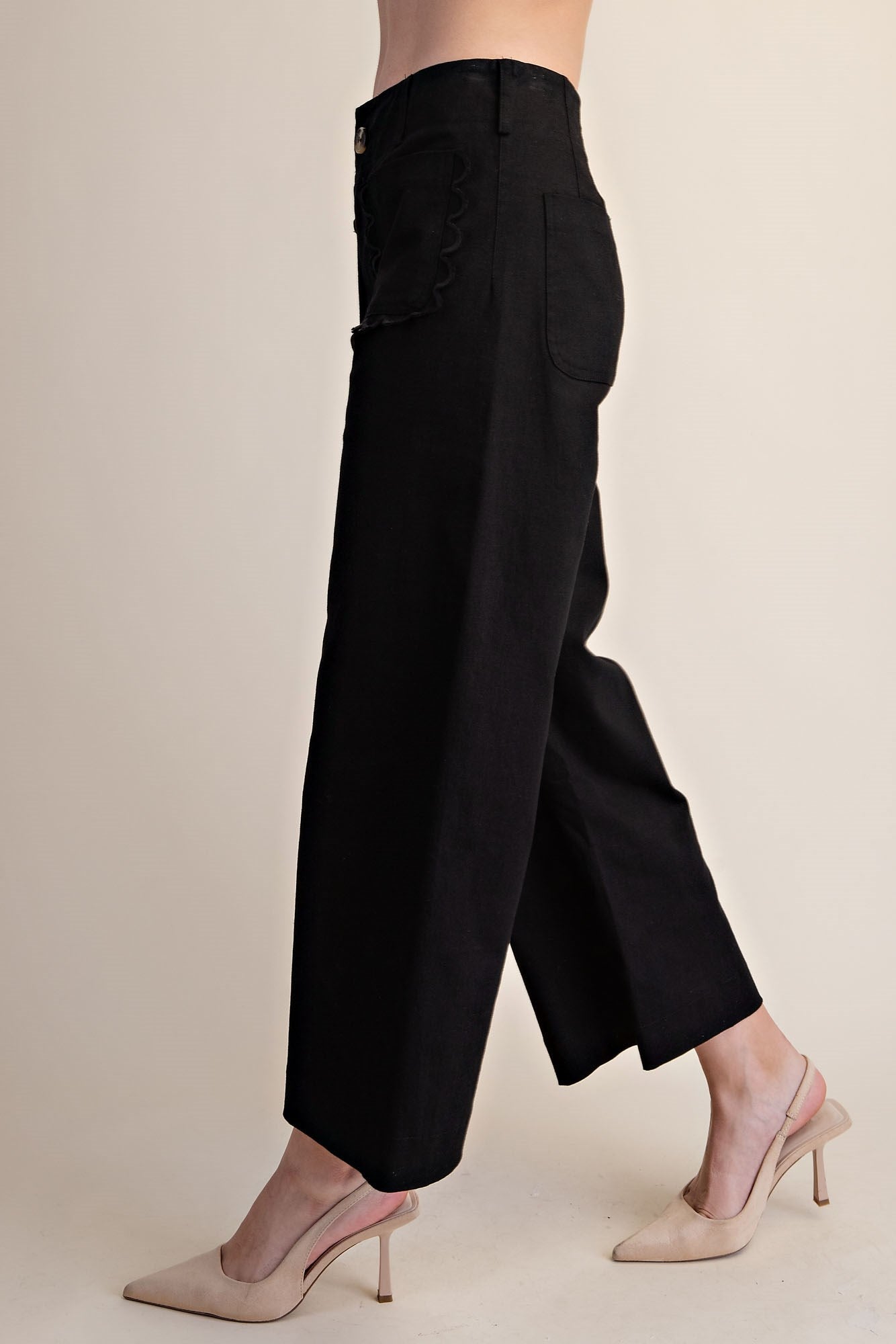 Colette Cropped Scallop Pocket Pants