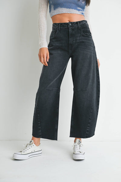Washe Black Barrel Jean w/ Seams