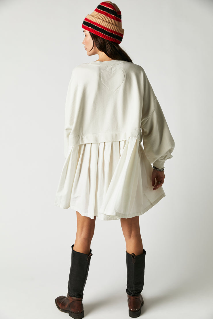 ELEANOR SWEATSHIRT