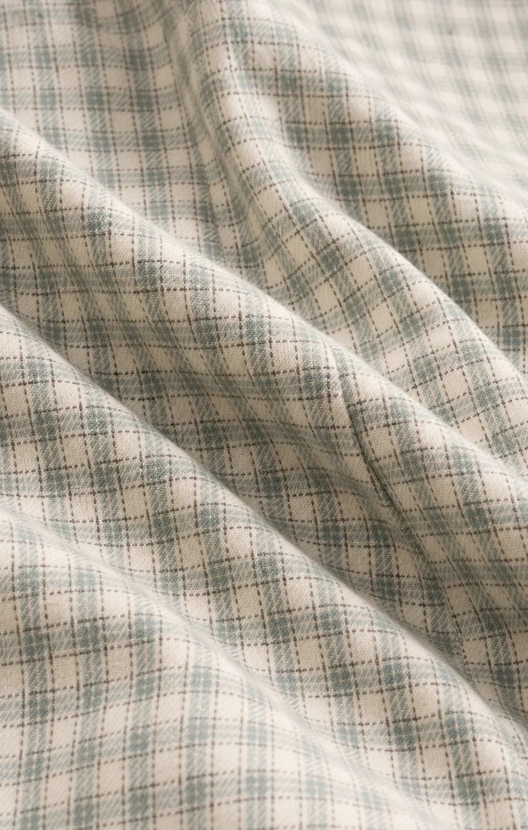 RIVER PLAID BUTTON-UP