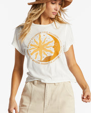 LOVE & LIGHT BOXY TOP