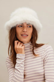 ICE QUEEN BUCKET HAT