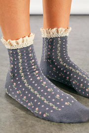 Rosebud Waffle Knit Ankle Sock