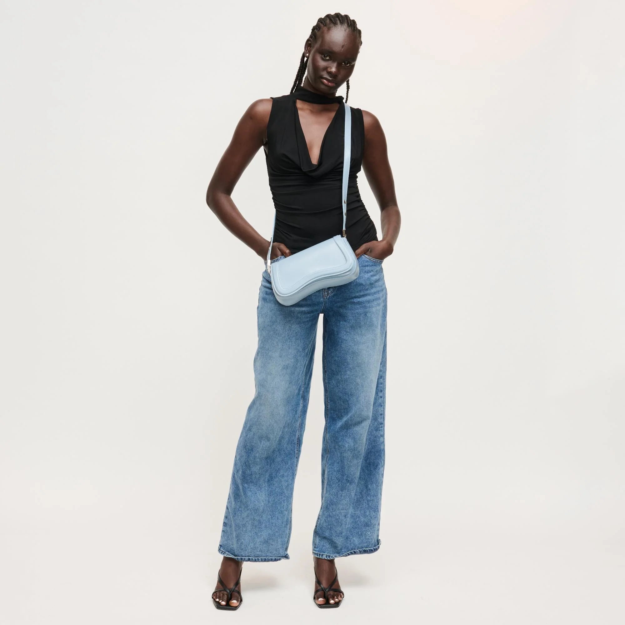 URBAN EXPRESSION WAVE FRONT SHOULDER BAG