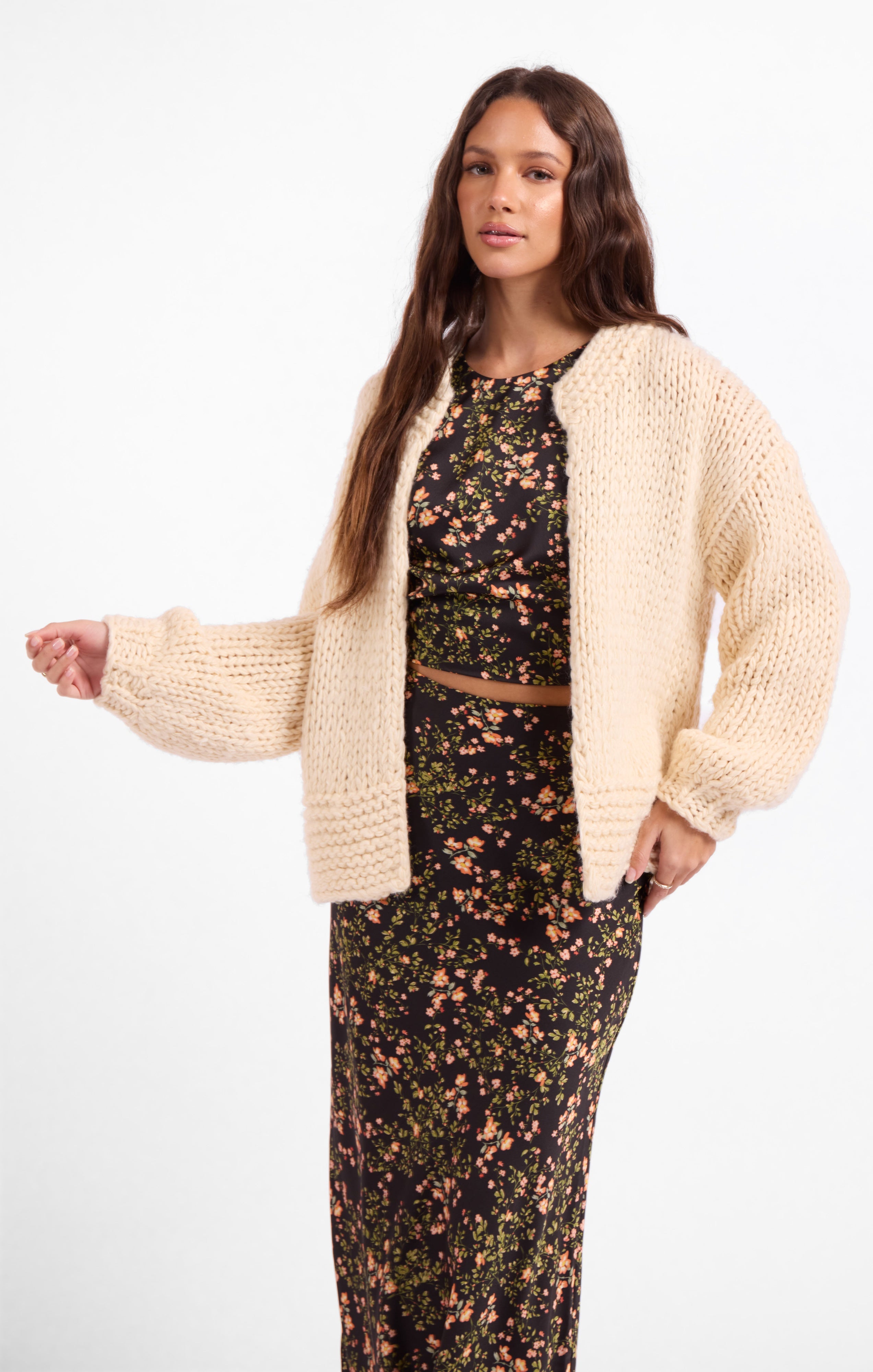 This & That Chunky Cardigan Sweater