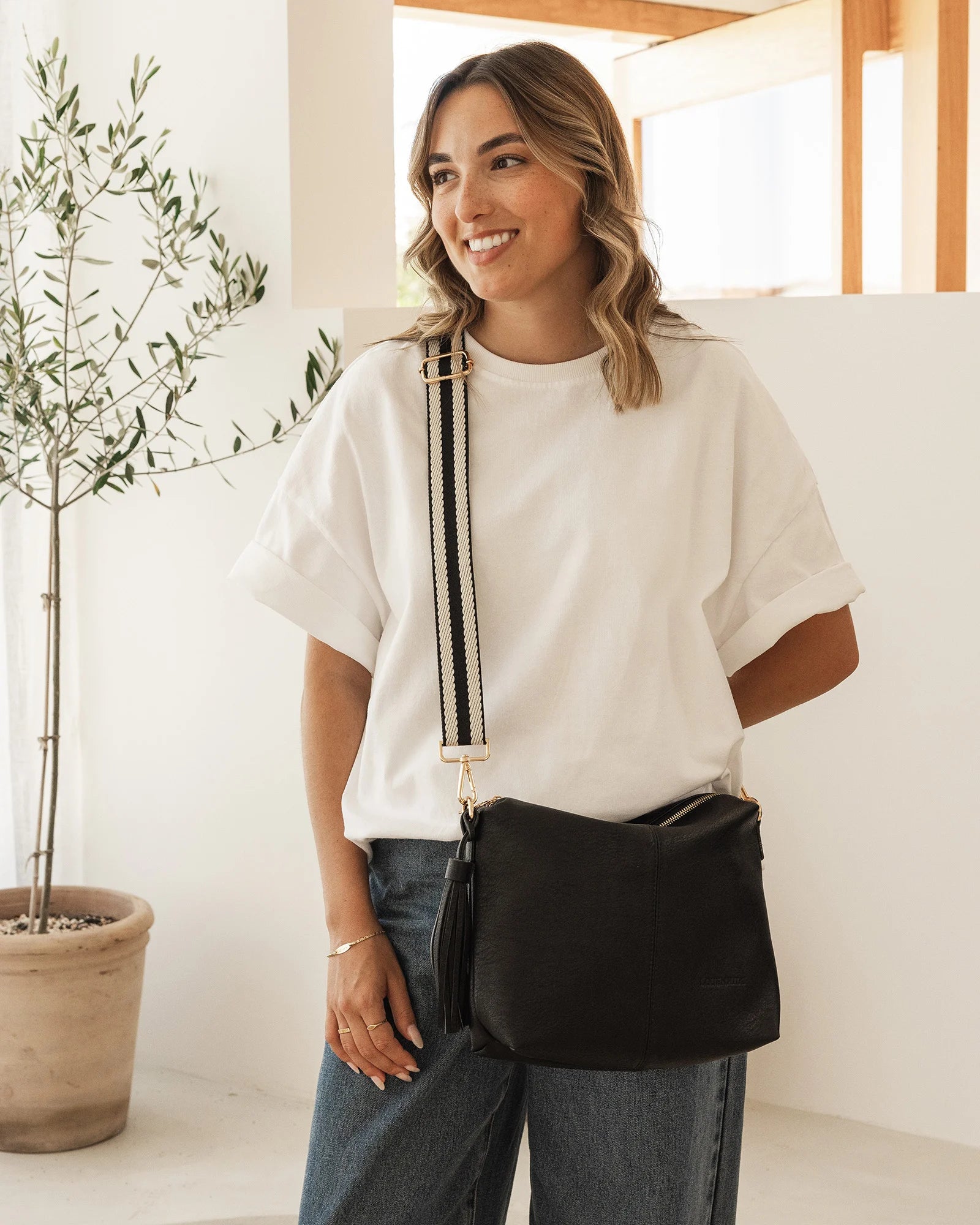 Daisy Stripe Crossbody