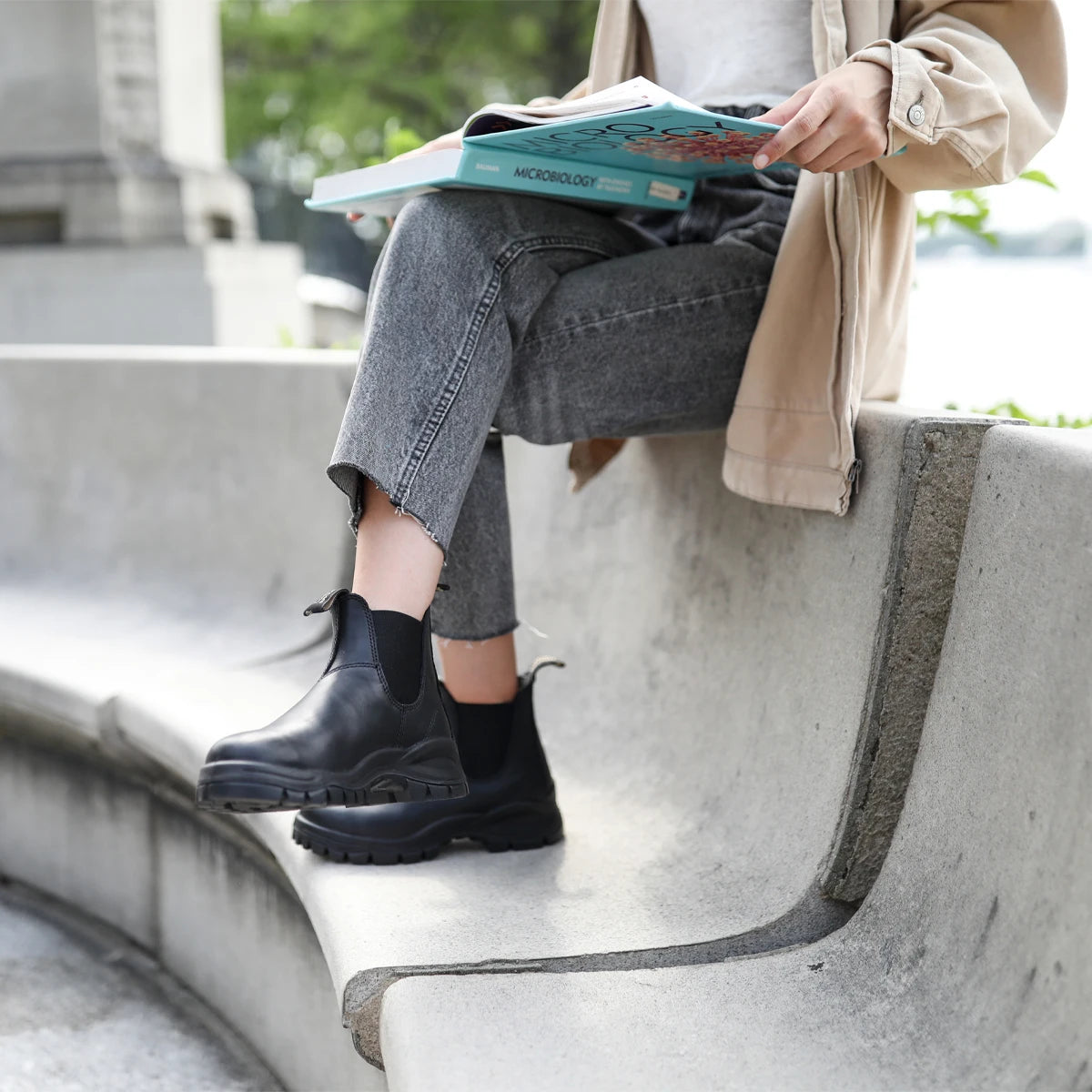 BLUNDSTONE 2240 LUG CHELSEA